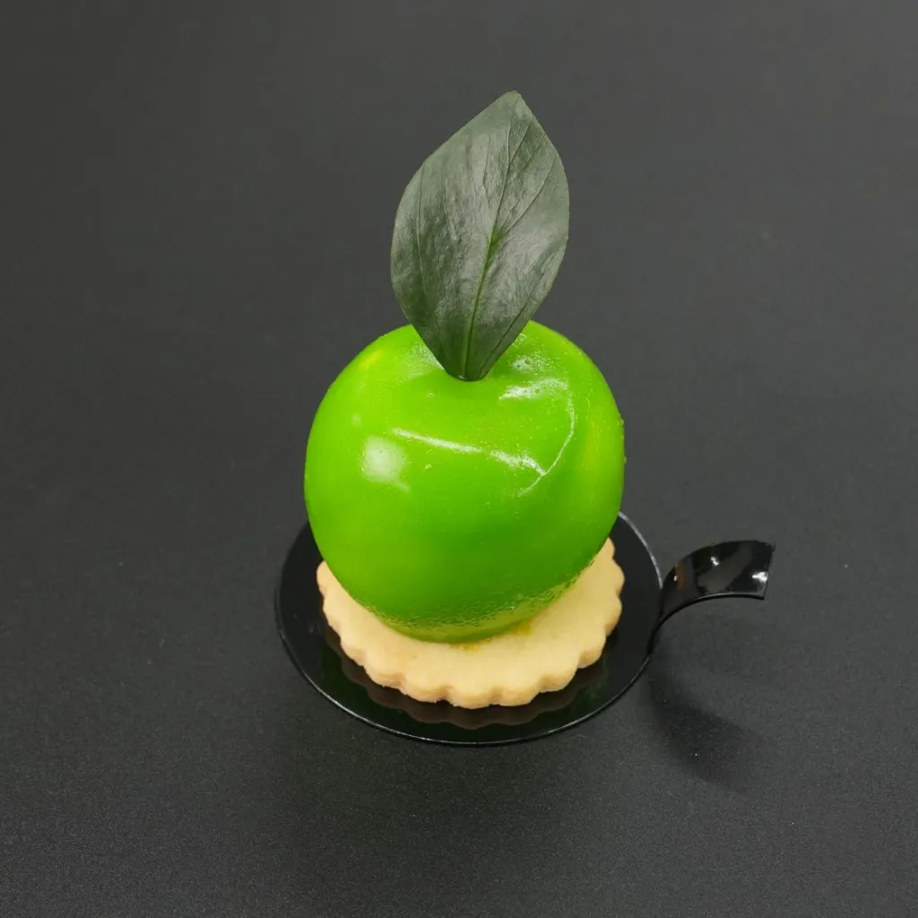 Apple pastries